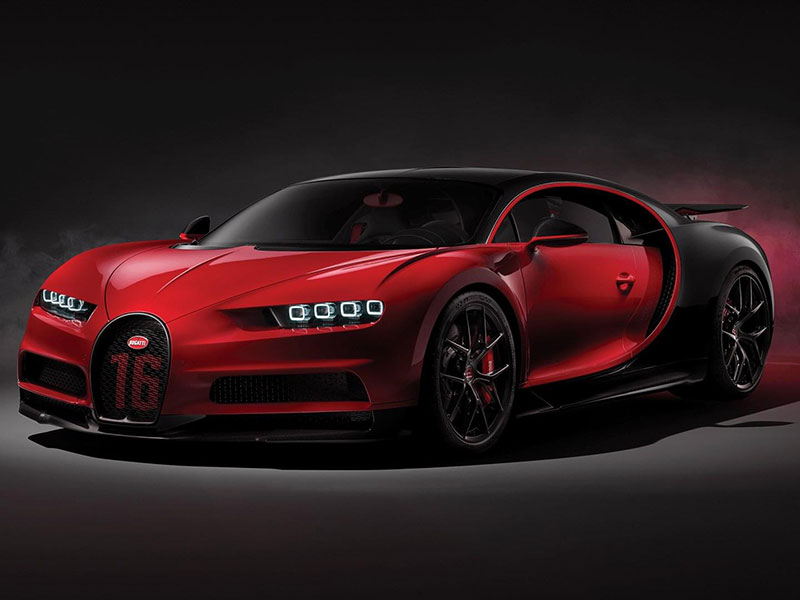 اضغط لمشاهدة الفيديو: امرأة تحطم سيارة ثمنها 3 ملايين دولار بكعب حذائها!